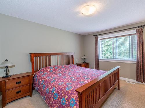 1421 Algonkin Rd, Duncan, BC - Indoor Photo Showing Bedroom