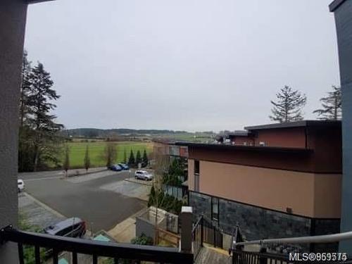 203-6981 East Saanich Rd, Central Saanich, BC 