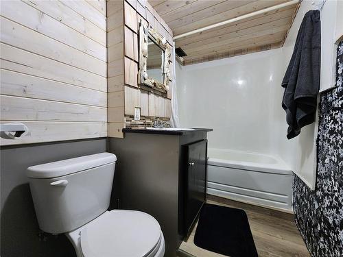 925 Haida Ave, Port Alice, BC - Indoor Photo Showing Bathroom