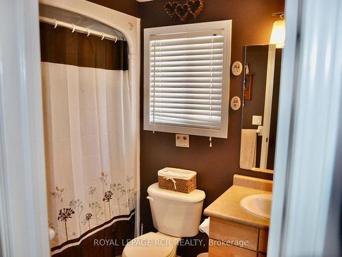 311 Montgomery Blvd, Orangeville, ON - Indoor Photo Showing Bathroom