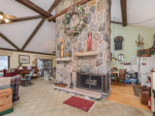 19455 Shaws Creek Rd, Caledon, ON - Indoor With Fireplace