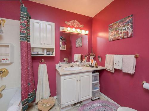 19455 Shaws Creek Rd, Caledon, ON - Indoor Photo Showing Bathroom