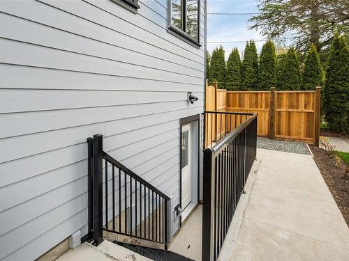931 Redfern St, Victoria, BC - Outdoor With Exterior