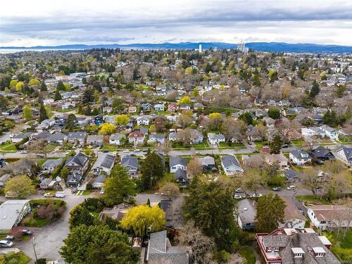 931 Redfern St, Victoria, BC - Outdoor With View