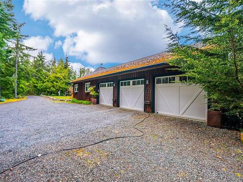 1743 Galvin Pl, Qualicum Beach, BC - Outdoor