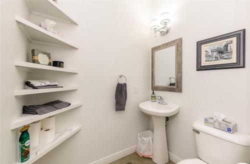 2611 Duncan Road, Blind Bay, BC - Indoor Photo Showing Bathroom