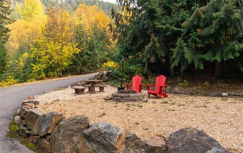 2611 Duncan Road, Blind Bay, BC - Outdoor