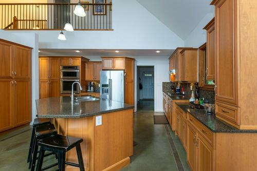 2611 Duncan Road, Blind Bay, BC - Indoor Photo Showing Kitchen With Double Sink