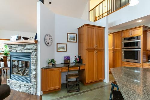 2611 Duncan Road, Blind Bay, BC - Indoor With Fireplace