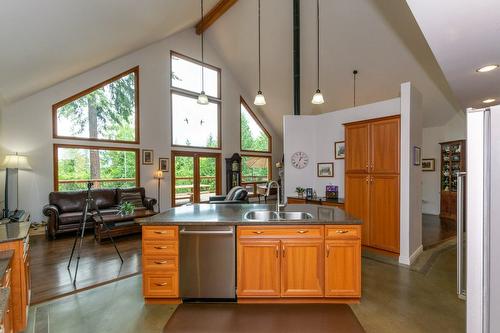 2611 Duncan Road, Blind Bay, BC - Indoor Photo Showing Kitchen With Double Sink