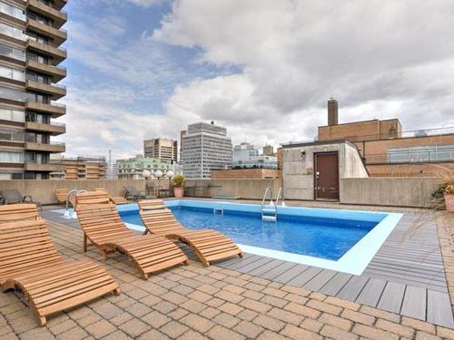 Pool - 205-3455 Rue Drummond, Montréal (Ville-Marie), QC - Outdoor With In Ground Pool