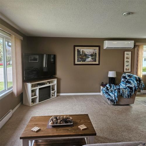 2315 Wilson Avenue, Armstrong, BC - Indoor Photo Showing Other Room