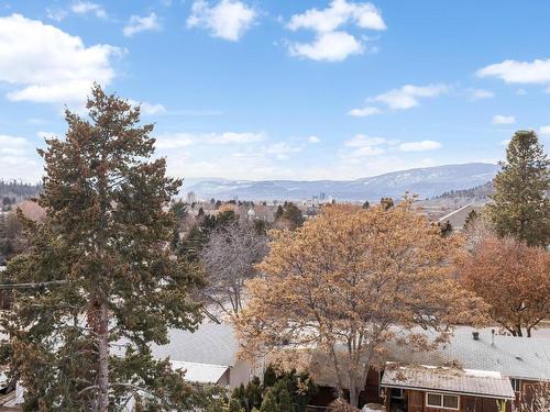 405-130 Barber Road, Kelowna, BC - Outdoor With View