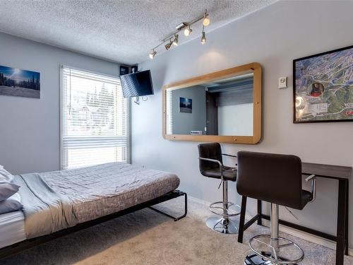 230-5375 Big White Road, Big White, BC - Indoor Photo Showing Bedroom