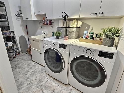 Laundry room - 909 Ch. Du Vieux-Fort, Duhamel-Ouest, QC - Indoor Photo Showing Laundry Room