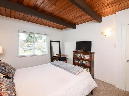 361 Urquhart Ave, Courtenay, BC - Indoor Photo Showing Bedroom