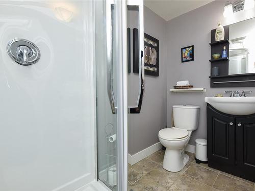 361 Urquhart Ave, Courtenay, BC - Indoor Photo Showing Bathroom