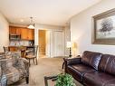 422-1175 Resort Dr, Parksville, BC  - Indoor Photo Showing Living Room 