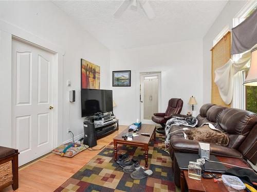 1729 Foul Bay Rd, Oak Bay, BC - Indoor Photo Showing Other Room