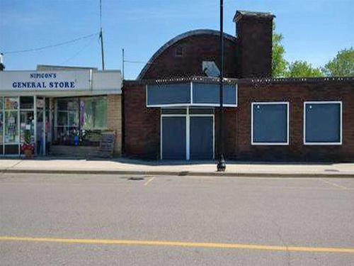 28 Front Street, Nipigon, ON 