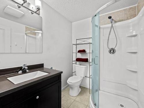 170 Jenkins Rd, Clearwater, BC - Indoor Photo Showing Bathroom