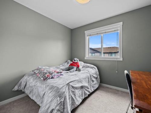 10-1741 Tranquille Rd, Kamloops, BC - Indoor Photo Showing Bedroom