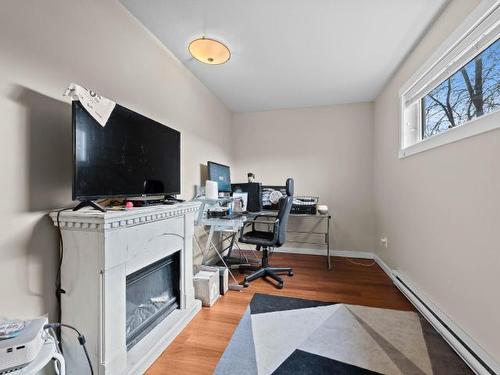 10-1741 Tranquille Rd, Kamloops, BC - Indoor Photo Showing Office
