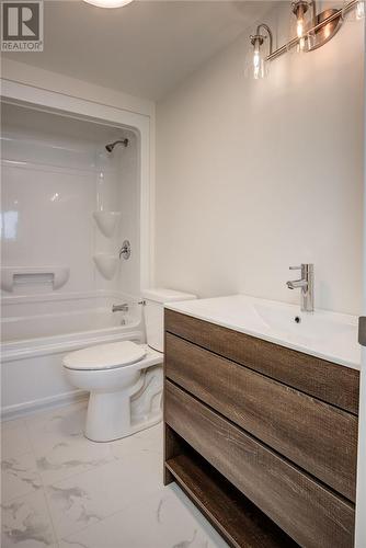 25B Ruby Street, Chelmsford, ON - Indoor Photo Showing Bathroom