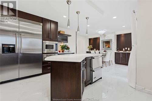 7971 Collison Sideroad, Amherstburg, ON - Indoor Photo Showing Kitchen With Upgraded Kitchen