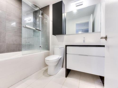 Bathroom - 308-1188 Rue St-Antoine O., Montréal (Ville-Marie), QC - Indoor Photo Showing Bathroom