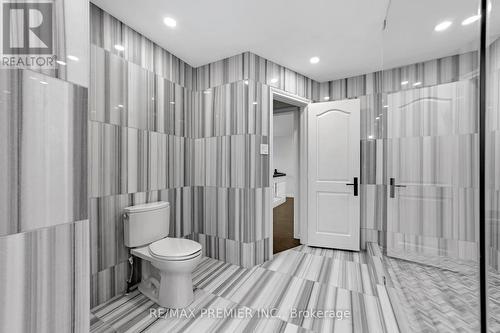 72 Cowan Drive, Vaughan, ON - Indoor Photo Showing Bathroom