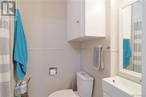 433 George Street, Fredericton, NB - Indoor Photo Showing Bathroom