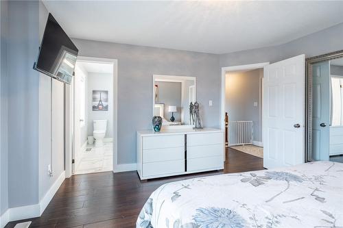 56 Whitwell Way, Binbrook, ON - Indoor Photo Showing Bedroom