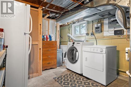 3675 St.Patrick'S, Windsor, ON - Indoor Photo Showing Laundry Room
