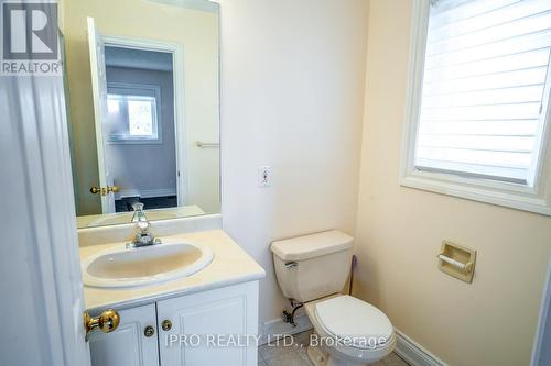 229 Baker Avenue, Richmond Hill, ON - Indoor Photo Showing Bathroom