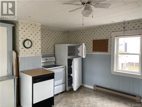 16 & 18 Union Street, St. Stephen, NB - Indoor Photo Showing Kitchen