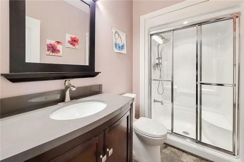 17 Miller Drive, Ancaster, ON - Indoor Photo Showing Bathroom