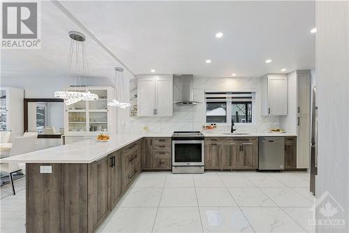 2084 Maywood Street, Ottawa, ON - Indoor Photo Showing Kitchen With Upgraded Kitchen