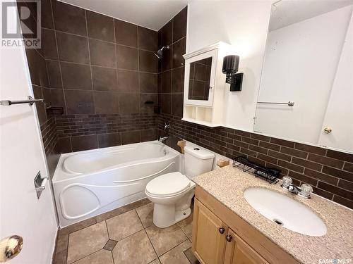 1452 109Th Street, North Battleford, SK - Indoor Photo Showing Bathroom