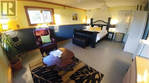 7017 Little Green Lake Road, 70 Mile House, BC - Indoor Photo Showing Bedroom