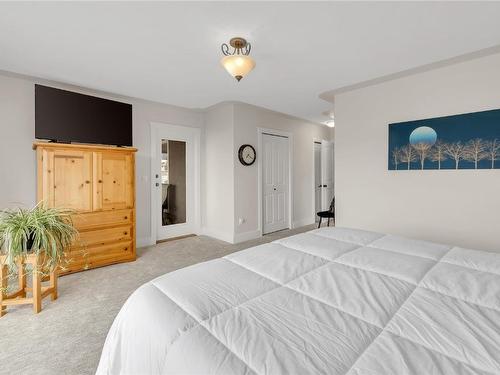 3391 Merlot Way, West Kelowna, BC - Indoor Photo Showing Bedroom