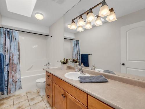 3391 Merlot Way, West Kelowna, BC - Indoor Photo Showing Bathroom