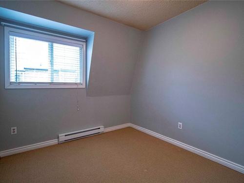 21-2250 Baskin Street, Penticton, BC - Indoor Photo Showing Other Room