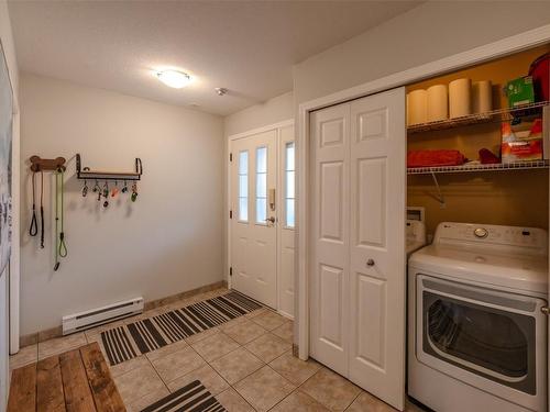 302-850 Railway Lane, Okanagan Falls, BC - Indoor Photo Showing Laundry Room