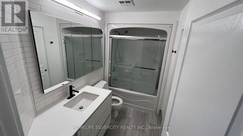 259 Pelham Rd, St. Catharines, ON - Indoor Photo Showing Bathroom