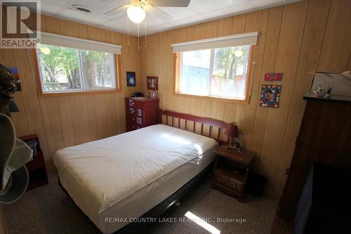151 Mckelvey Beach Rd, Kawartha Lakes, ON - Indoor Photo Showing Bedroom