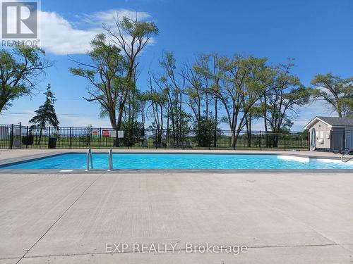 514 - 1501 Line 8 Road, Niagara-On-The-Lake, ON - Outdoor With In Ground Pool