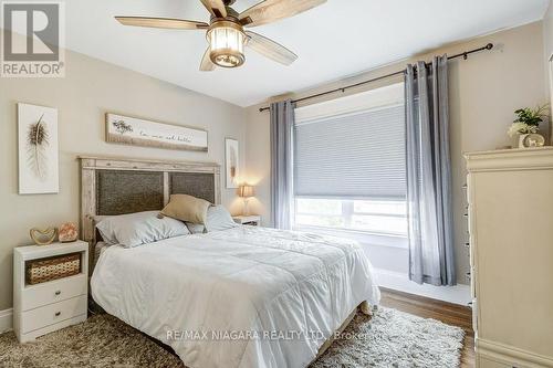 16 Lisgar St, St. Catharines, ON - Indoor Photo Showing Bedroom