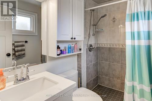 16 Ridgehill Drive, Brampton, ON - Indoor Photo Showing Bathroom