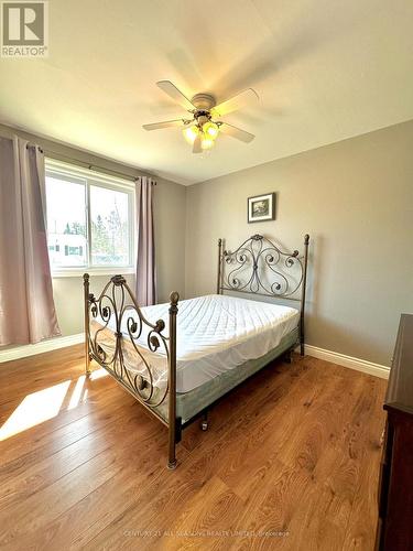 84 Sprucedale St, Highlands East, ON - Indoor Photo Showing Bedroom